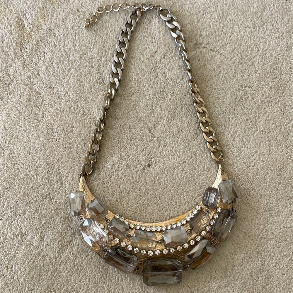 Gorgeous Gold Solid Plate Necklace with Crystal Bead Detail